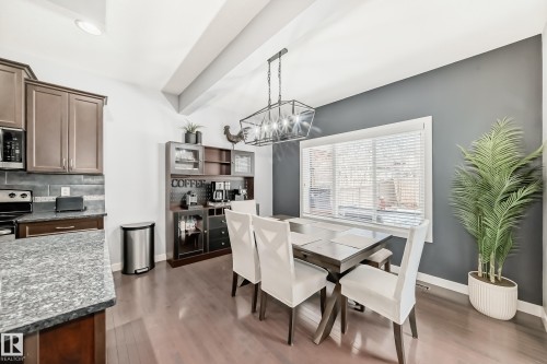 1170 Hays Drive, Edmonton, AB - Indoor Photo Showing Dining Room