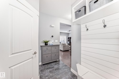1170 Hays Drive, Edmonton, AB - Indoor Photo Showing Other Room