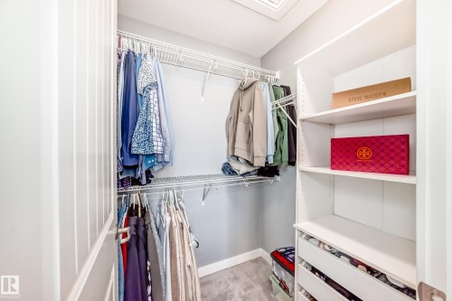 1170 Hays Drive, Edmonton, AB - Indoor With Storage