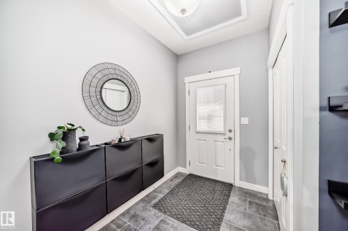 1170 Hays Drive, Edmonton, AB - Indoor Photo Showing Other Room