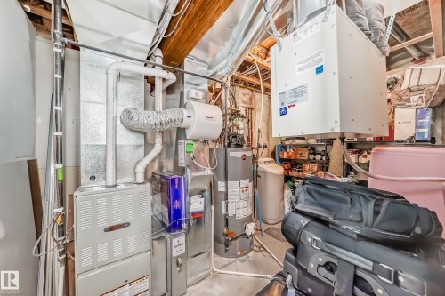 1170 Hays Drive, Edmonton, AB - Indoor Photo Showing Basement