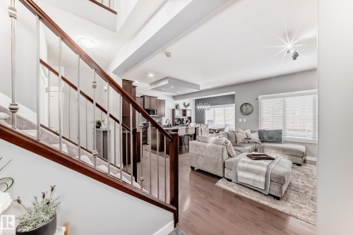 1170 Hays Drive, Edmonton, AB - Indoor Photo Showing Other Room