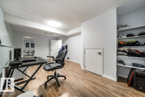 1877 Mill Woods Road E, Edmonton, AB - Indoor