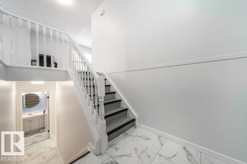 1877 Mill Woods Road E, Edmonton, AB - Indoor Photo Showing Other Room