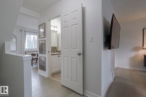 663 Abbottsfield Road, Edmonton, AB - Indoor Photo Showing Other Room