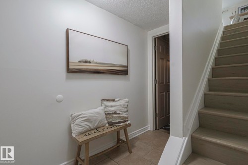 663 Abbottsfield Road, Edmonton, AB - Indoor Photo Showing Other Room