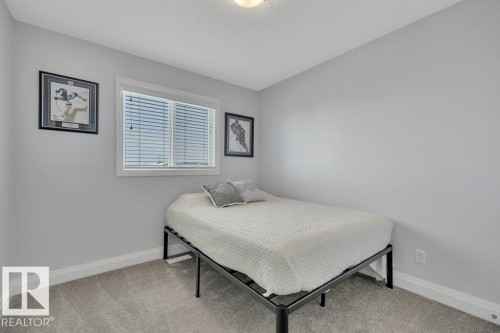 274 Charlesworth Drive, Edmonton, AB - Indoor Photo Showing Bedroom