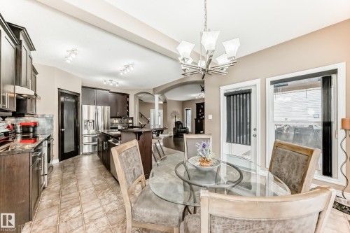 7548 Speaker Way Nw, Edmonton, AB - Indoor Photo Showing Dining Room