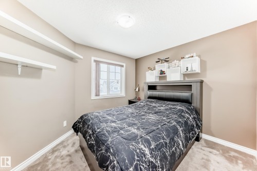 7548 Speaker Way Nw, Edmonton, AB - Indoor Photo Showing Bedroom