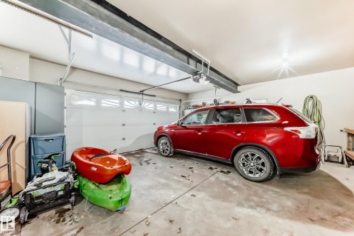 7548 Speaker Way Nw, Edmonton, AB - Indoor Photo Showing Garage