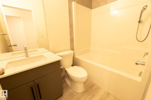 3227 Kulay Way, Edmonton, AB - Indoor Photo Showing Bathroom