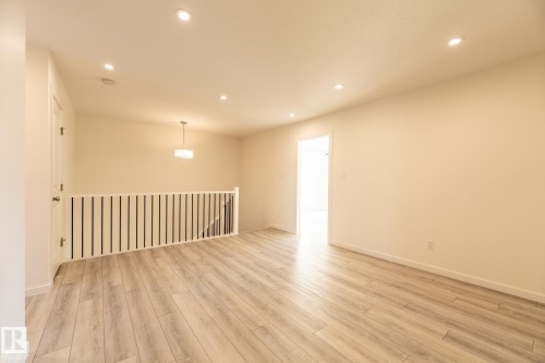 3227 Kulay Way, Edmonton, AB - Indoor Photo Showing Other Room