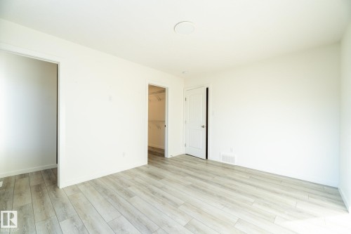 3227 Kulay Way, Edmonton, AB - Indoor Photo Showing Other Room