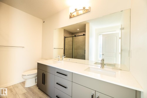 3227 Kulay Way, Edmonton, AB - Indoor Photo Showing Bathroom