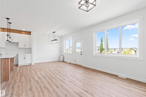 5002 53 Ave, Calmar, AB - Indoor Photo Showing Kitchen