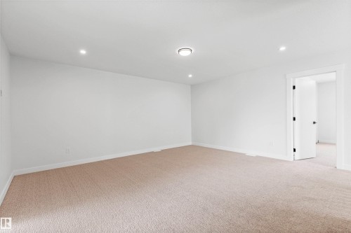 5002 53 Ave, Calmar, AB - Indoor Photo Showing Other Room