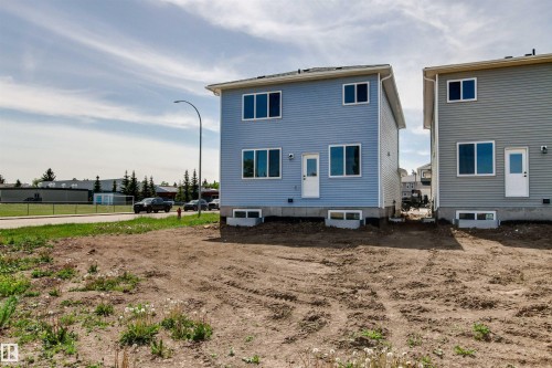 5002 53 Ave, Calmar, AB - Outdoor