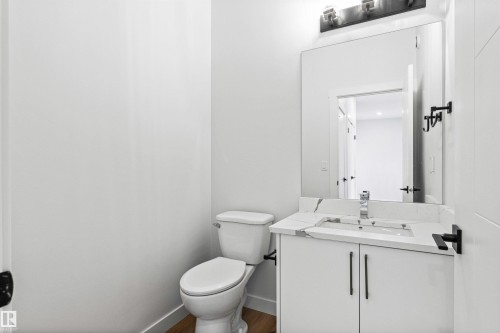 5002 53 Ave, Calmar, AB - Indoor Photo Showing Bathroom