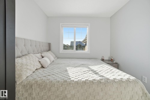 View of bedroom - 1532 37C Avenue, Edmonton, AB - Indoor Photo Showing Bedroom
