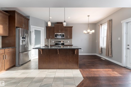 75 Richmond Link, Fort Saskatchewan, AB - Indoor Photo Showing Kitchen