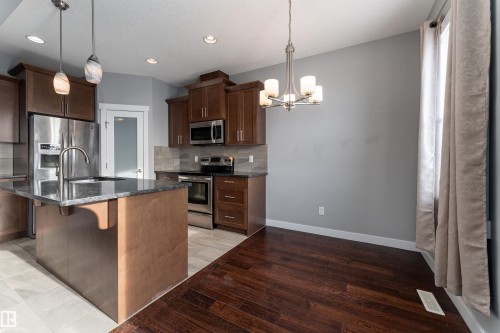 75 Richmond Link, Fort Saskatchewan, AB - Indoor Photo Showing Kitchen With Upgraded Kitchen