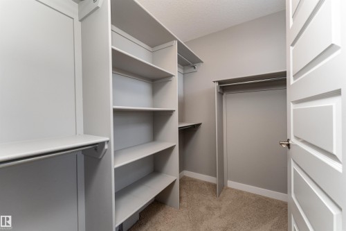 75 Richmond Link, Fort Saskatchewan, AB - Indoor With Storage