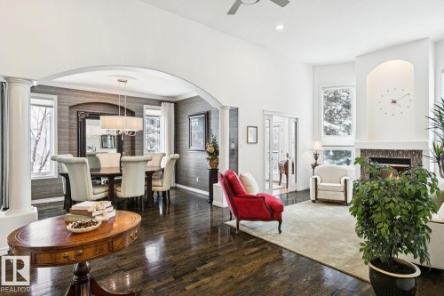 22 Prestige Point(E), Edmonton, AB - Indoor Photo Showing Other Room