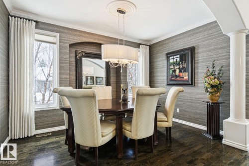 22 Prestige Point(E), Edmonton, AB - Indoor Photo Showing Dining Room