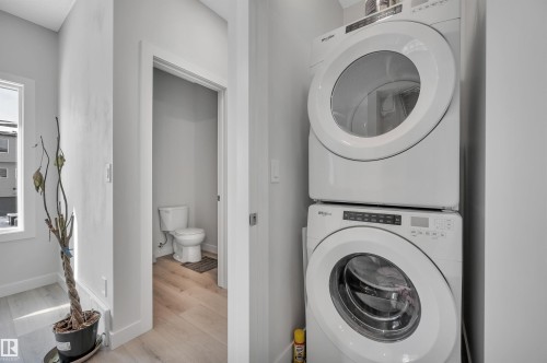141 804 Welsh Drive, Edmonton, AB - Indoor Photo Showing Laundry Room