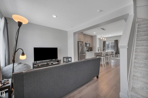 141 804 Welsh Drive, Edmonton, AB - Indoor