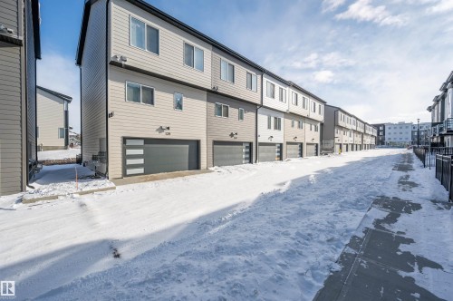 141 804 Welsh Drive, Edmonton, AB - Outdoor