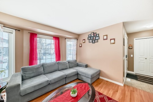 113 Keystone Lane, Leduc, AB - Indoor Photo Showing Living Room