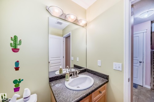 113 Keystone Lane, Leduc, AB - Indoor Photo Showing Bathroom