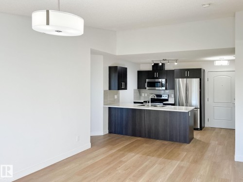 406 667 Watt Boulevard, Edmonton, AB - Indoor Photo Showing Kitchen