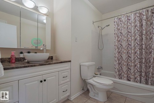 6 3839 76 Street, Edmonton, AB - Indoor Photo Showing Bathroom