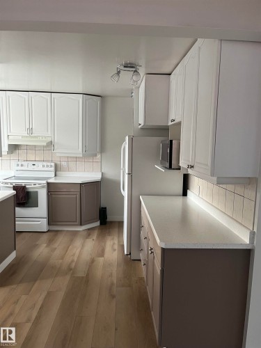 4508 44 Avenue, Stony Plain, AB - Indoor Photo Showing Kitchen