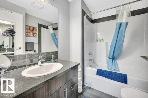 2107 10226 104 Street, Edmonton, AB - Indoor Photo Showing Bathroom