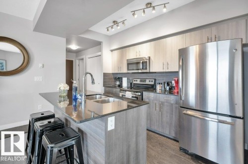 2107 10226 104 Street, Edmonton, AB - Indoor Photo Showing Kitchen With Double Sink With Upgraded Kitchen
