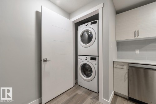 7940/7942 82 Avenue, Edmonton, AB - Indoor Photo Showing Laundry Room