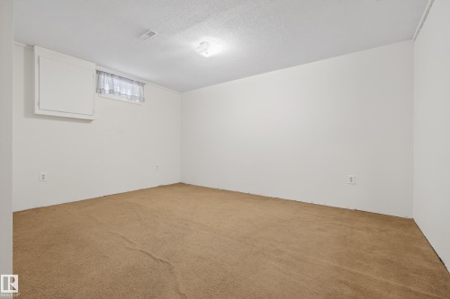 1004 61 Street, Edmonton, AB - Indoor Photo Showing Other Room