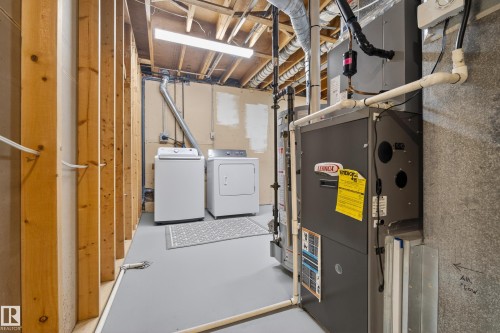 1004 61 Street, Edmonton, AB - Indoor