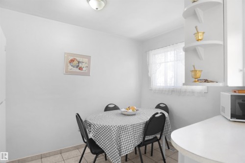 13007 93 Street, Edmonton, AB - Indoor Photo Showing Dining Room