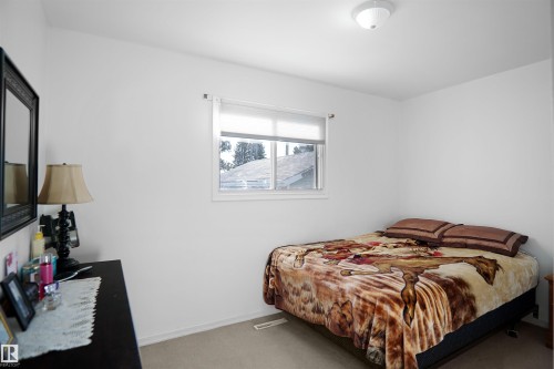 13007 93 Street, Edmonton, AB - Indoor Photo Showing Bedroom