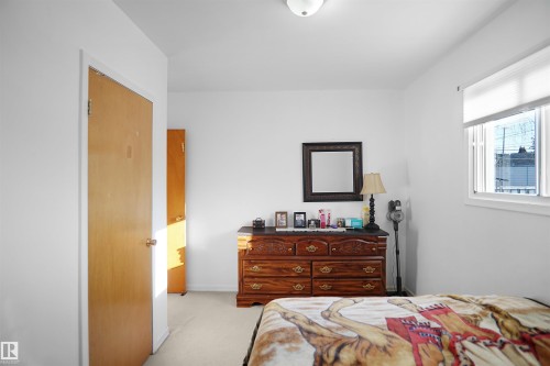 13007 93 Street, Edmonton, AB - Indoor Photo Showing Bedroom
