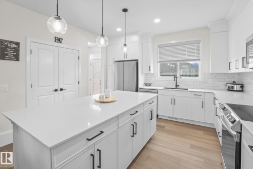 7012 54 Avenue, Beaumont, AB - Indoor Photo Showing Kitchen With Upgraded Kitchen