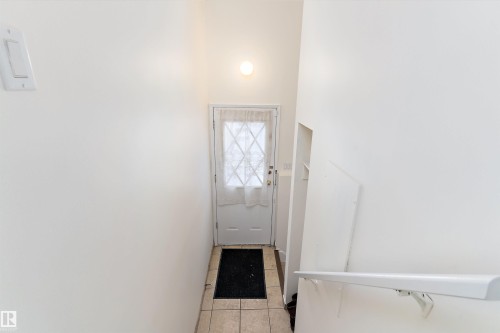 10951 35A Avenue, Edmonton, AB - Indoor Photo Showing Other Room
