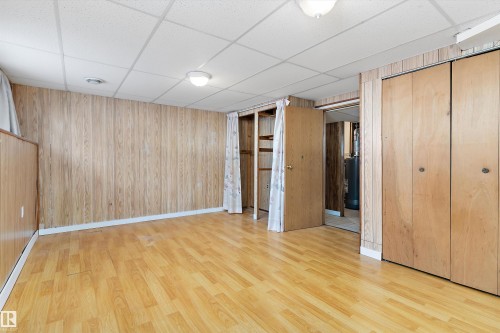 10951 35A Avenue, Edmonton, AB - Indoor Photo Showing Other Room