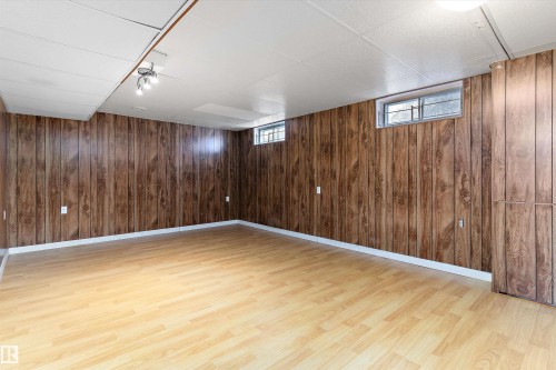 10951 35A Avenue, Edmonton, AB - Indoor Photo Showing Other Room