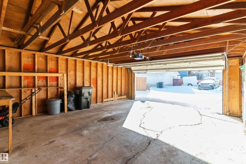 10951 35A Avenue, Edmonton, AB - Indoor