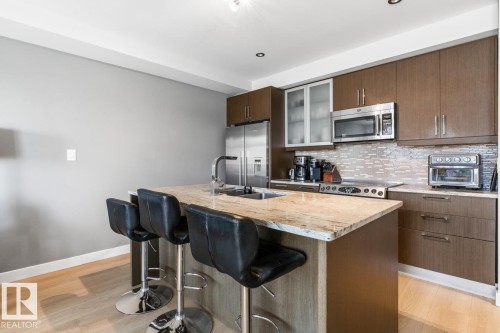 405 10388 105 Street, Edmonton, AB - Indoor Photo Showing Kitchen